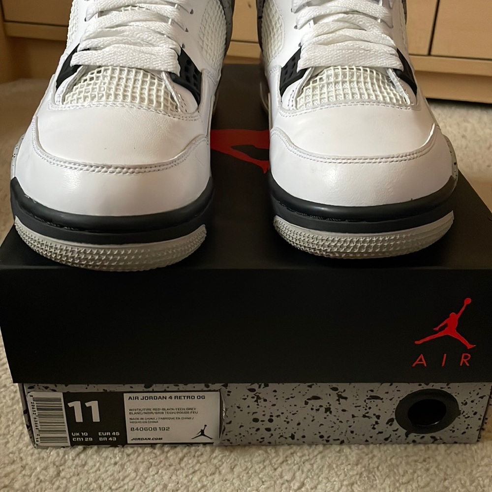 Air Jordan 4 white cement